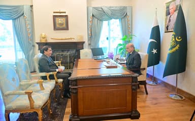 Shehbaz Sharif orders emergency measures to improve Pakistan Railways safety