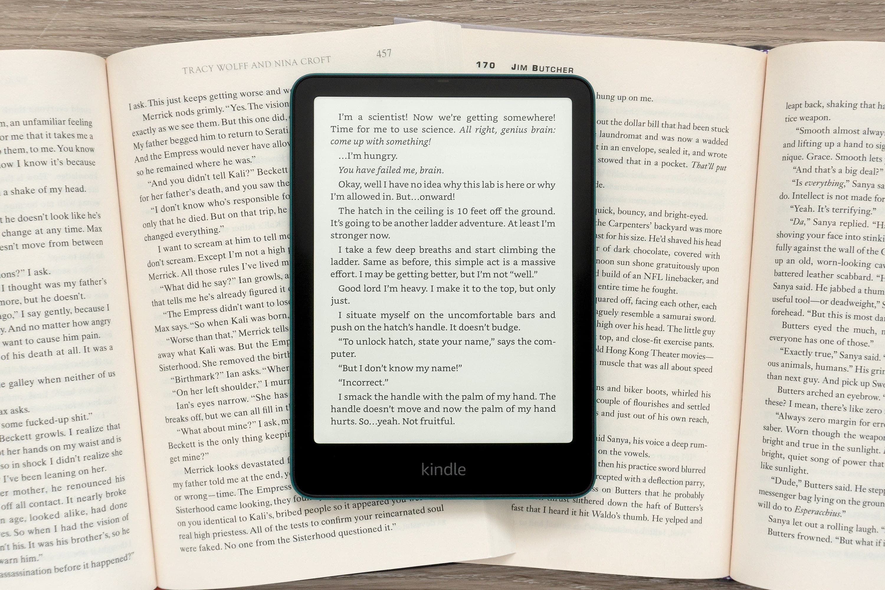 Amazon discounts Kindle Paperwhite models, offering Signature Edition at $169.99