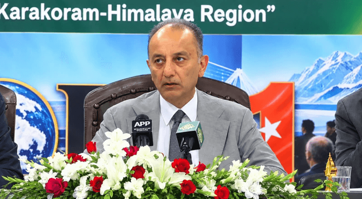 Dr Musadik Malik calls for global cooperation on glacier and mountain research