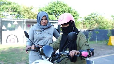 Islamabad Traffic Police launch free scooty riding training for women