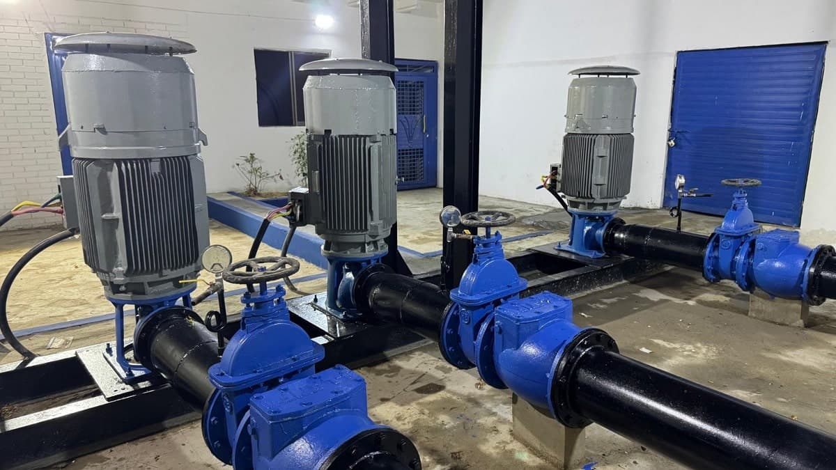 Murtaza Wahab inaugurates water pumping station in Gadap Town