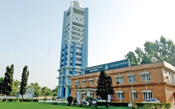 PMD warns of heavy rain in northern regions on Wednesday PMD warns of heavy rain in northern regions on Wednesday