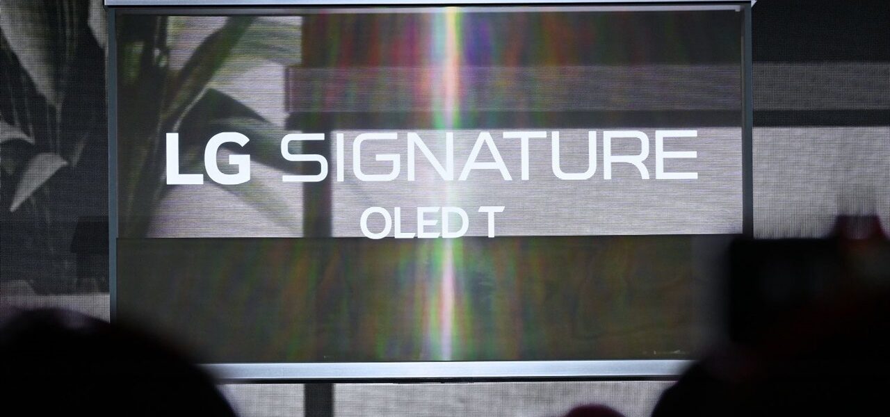 LG Display Reports First Half Profit After Five Years