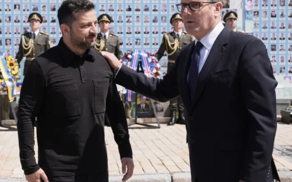 Ukraine’s Zelenskyy Dismisses Popular Defence Minister Amidst Political Turmoil Ukraine’s Zelenskyy Dismisses Popular Defence Minister Amidst Political Turmoil