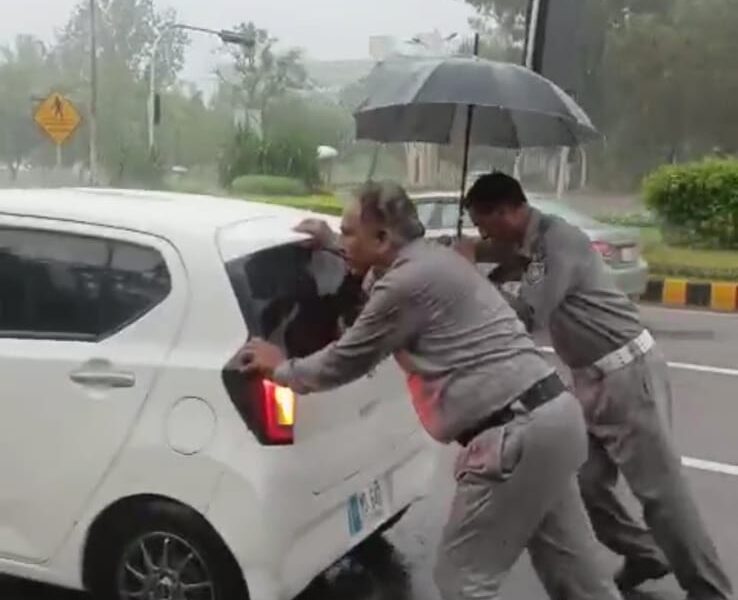ITP issues safety advisory for heavy rain in Islamabad
