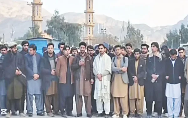 Stranded students return home after months in Afghanistan Stranded students return home after months in Afghanistan