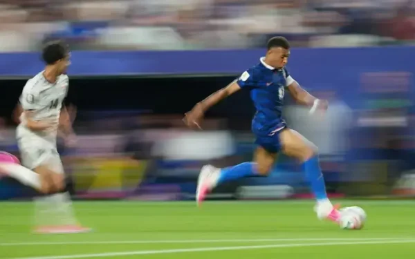 Mbappe criticizes France’s performance after World Cup semifinal loss Mbappe criticizes France’s performance after World Cup semifinal loss