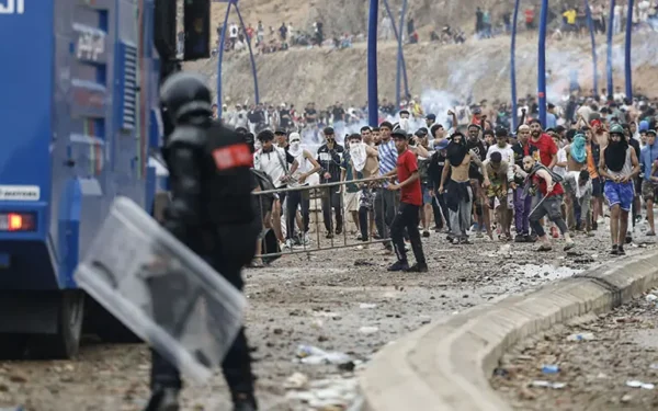 Italy Suspends Schengen Agreement with Spain Over Migrant Crisis Italy Suspends Schengen Agreement with Spain Over Migrant Crisis