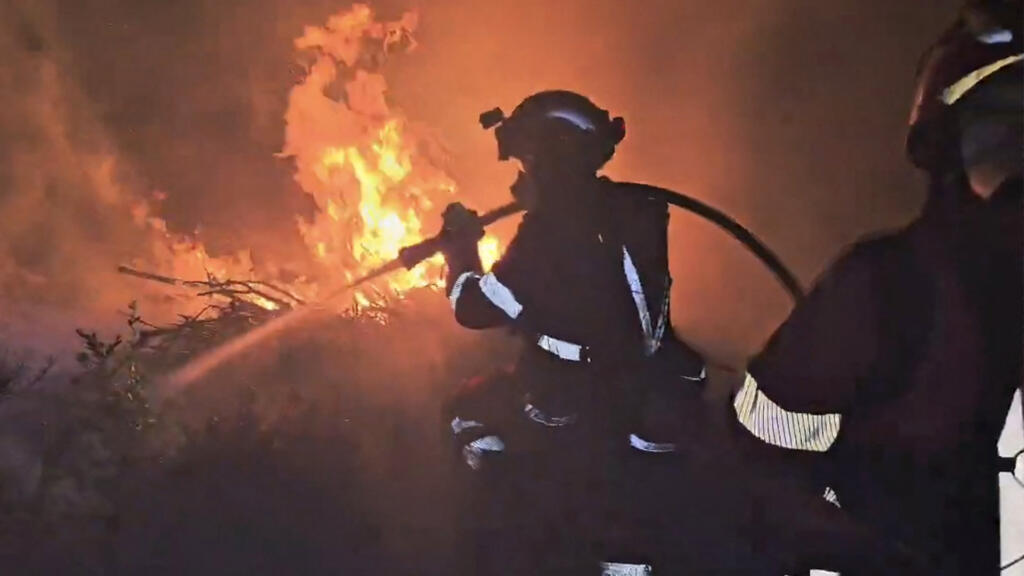 Wildfire destroys 12,000 hectares in Spain Wildfire destroys 12,000 hectares in Spain