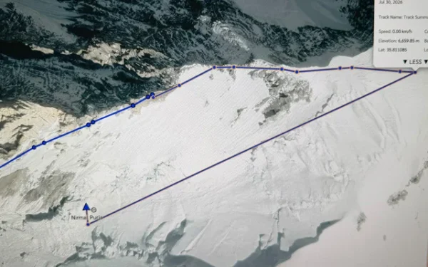 Avalanche feared to have claimed 10 climbers Avalanche feared to have claimed 10 climbers