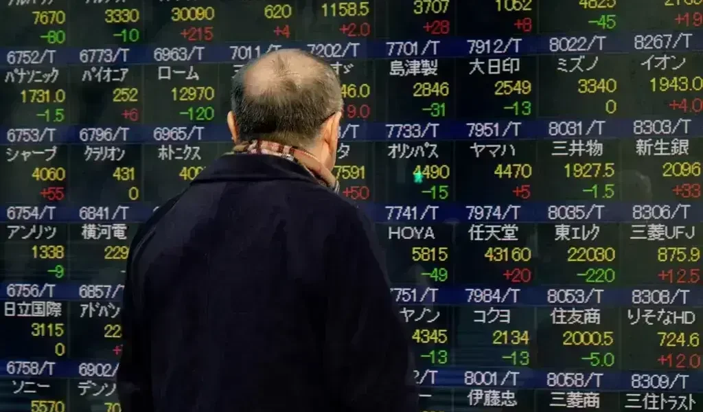 Asian stocks dip as Samsung profit forecast fails to boost market Asian stocks dip as Samsung profit forecast fails to boost market