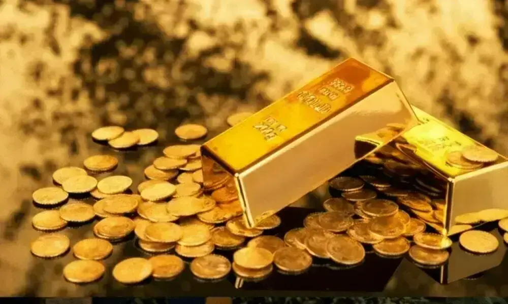 Gold prices rise in Pakistan, reaching Rs425,436 per tola Gold prices rise in Pakistan, reaching Rs425,436 per tola