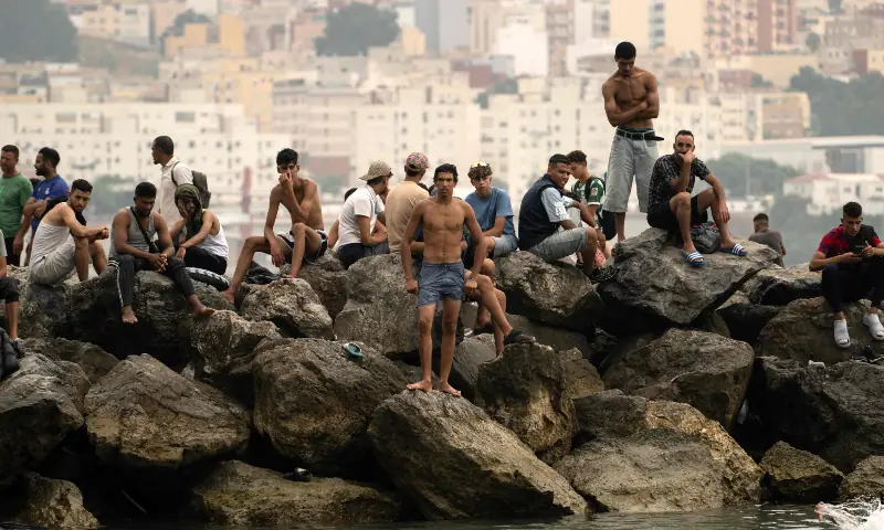 Ceuta crisis: Spain faces unprecedented migrant influx