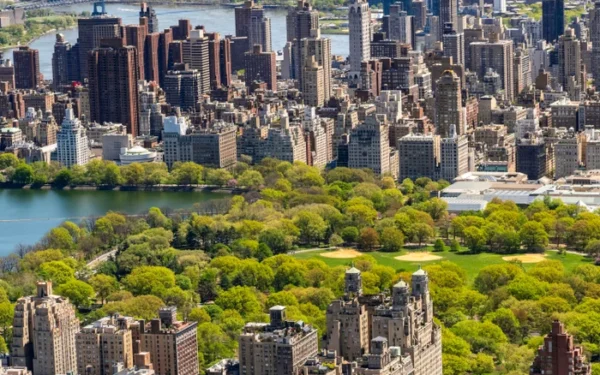 Fourth Death Reported in New York City Legionnaires' Disease Outbreak Fourth Death Reported in New York City Legionnaires' Disease Outbreak