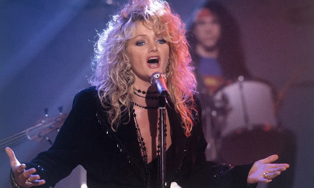 Bonnie Tyler, Iconic Singer of 'Total Eclipse of the Heart', Passes Away at 75
