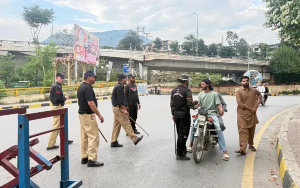 JAAC Defers Long March for Week After Back-Channel Talks