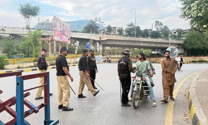 JAAC Defers Long March for Week After Back-Channel Talks JAAC Defers Long March for Week After Back-Channel Talks
