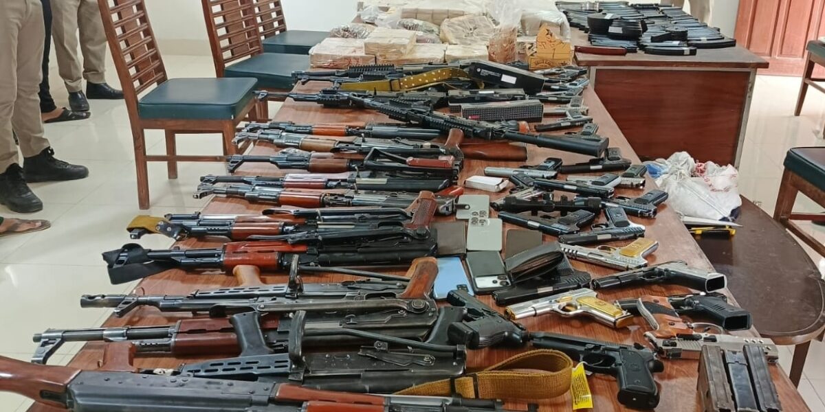 Motorway Police Seize 14 SMG Rifles and Over 18,000 Rounds of Ammunition Motorway Police Seize 14 SMG Rifles and Over 18,000 Rounds of Ammunition