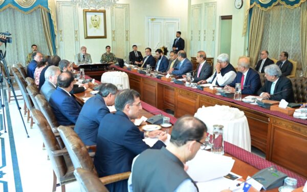 PM Shehbaz Sharif Directs FBR to Facilitate Business Community