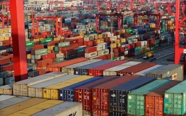 Pakistan invites Chinese investors to expand port and logistics sector Pakistan invites Chinese investors to expand port and logistics sector