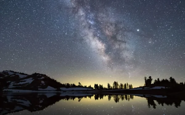 Milky Way Flipped by Dwarf Galaxy Collision 10 Billion Years Ago Milky Way Flipped by Dwarf Galaxy Collision 10 Billion Years Ago