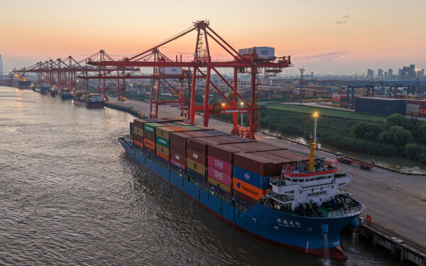 China’s Economy Shows Resilience Amid Global Uncertainty