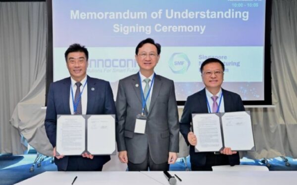 Ennoconn signs MOU with SMF at AI forum in Singapore Ennoconn signs MOU with SMF at AI forum in Singapore