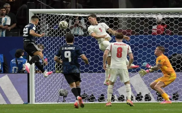 Messi's Argentina Stuns England to Reach World Cup Final Messi's Argentina Stuns England to Reach World Cup Final