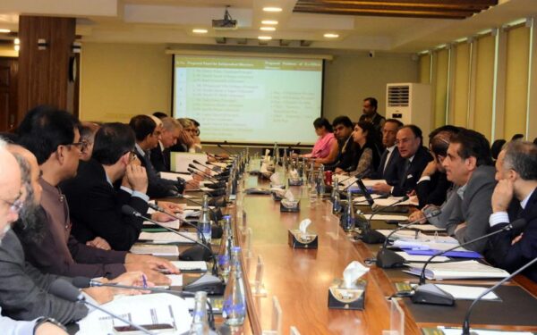 Finance Minister Directs Boards of State-Owned Enterprises Finance Minister Directs Boards of State-Owned Enterprises