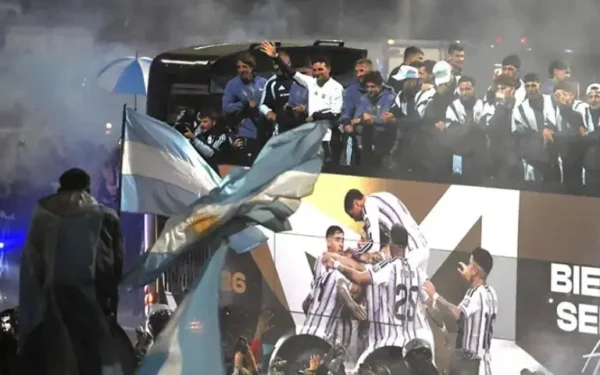 Argentina squad welcomed home amid mixed emotions Argentina squad welcomed home amid mixed emotions