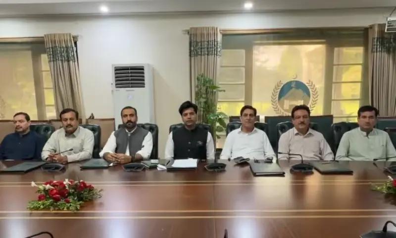 KP Government Withdraws Controversial Clauses from Law Expanding Lawmakers' Privileges KP Government Withdraws Controversial Clauses from Law Expanding Lawmakers' Privileges