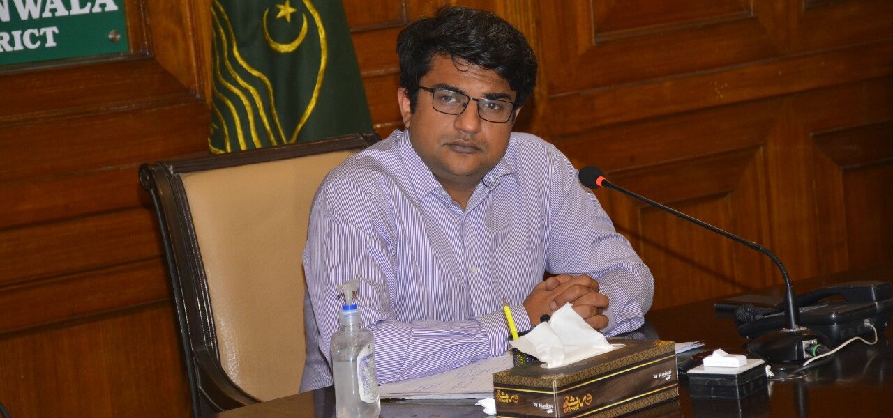 DCC directs stronger action against crime, illegal activities DCC directs stronger action against crime, illegal activities