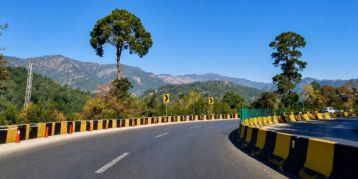 Traffic Diversions on Murree GT Road Until July 20 Traffic Diversions on Murree GT Road Until July 20