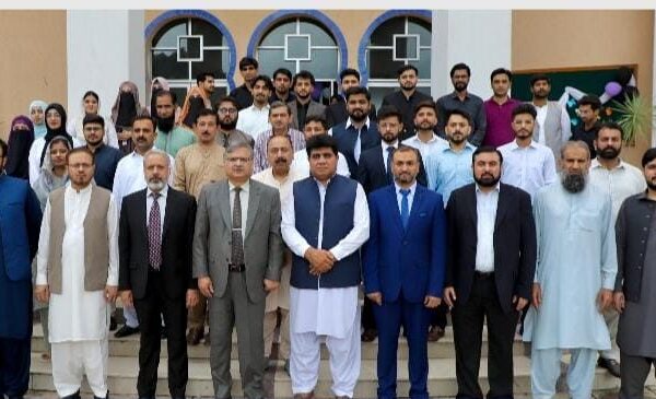 Students showcase innovative IT solutions at AIOU exhibition Students showcase innovative IT solutions at AIOU exhibition