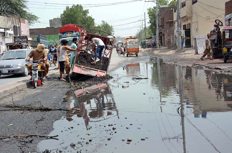 Authorities Urged to Address Damaged Infrastructure in Karachi Authorities Urged to Address Damaged Infrastructure in Karachi