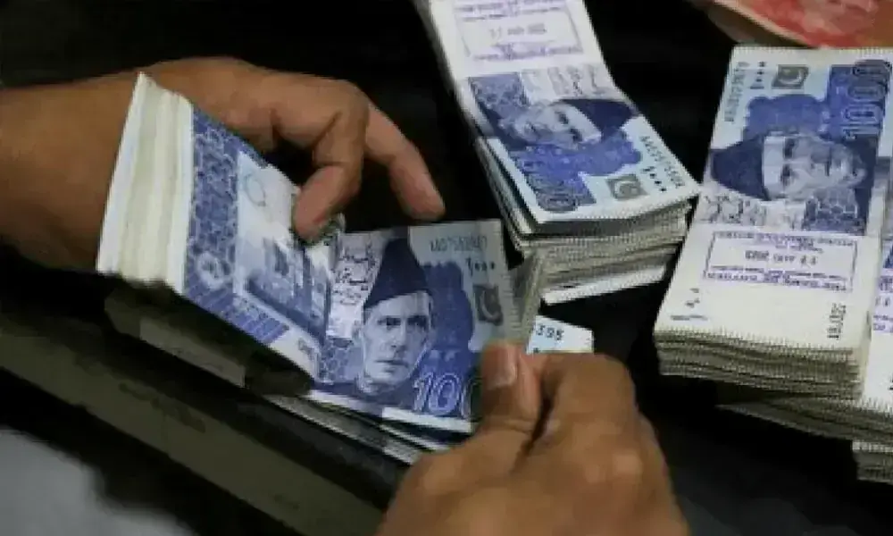 Pakistani Rupee Gains Slightly Against US Dollar