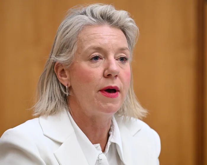 Conservative Senator Warns of Globalist Threat at London Conference Conservative Senator Warns of Globalist Threat at London Conference