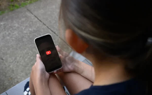 Victoria Premier Proposes New Laws to Identify Anonymous Social Media Users Victoria Premier Proposes New Laws to Identify Anonymous Social Media Users