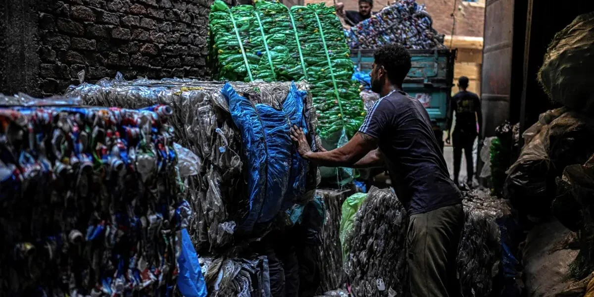 Egypt’s Garbage City Recyclers Benefit from Iran War-Driven Plastic Shortfall Egypt’s Garbage City Recyclers Benefit from Iran War-Driven Plastic Shortfall