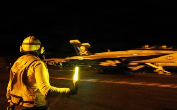 US Marines Board Ship in Gulf of Oman Amid Expanded Blockade US Marines Board Ship in Gulf of Oman Amid Expanded Blockade