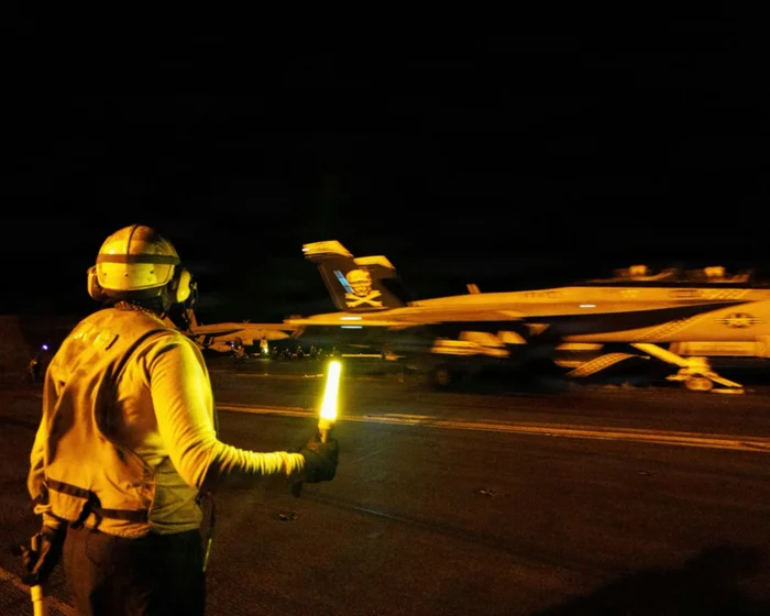 US Marines Board Ship in Gulf of Oman Amid Expanded Blockade US Marines Board Ship in Gulf of Oman Amid Expanded Blockade