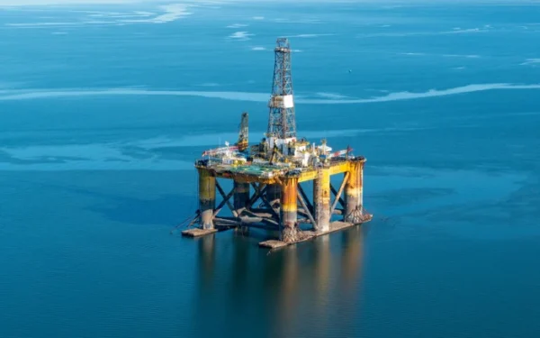 BP to sell North Sea business amid profit dip