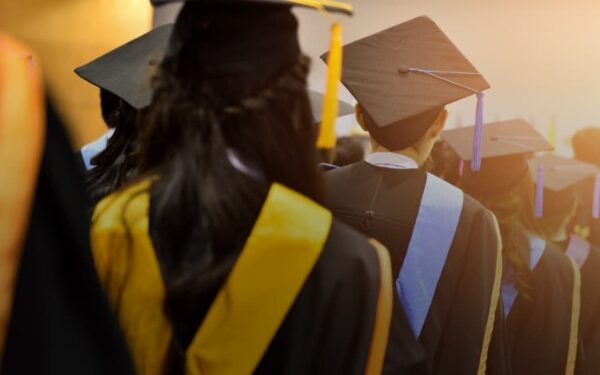 US Visa Changes May Limit Pakistani Students' Stay in US US Visa Changes May Limit Pakistani Students' Stay in US