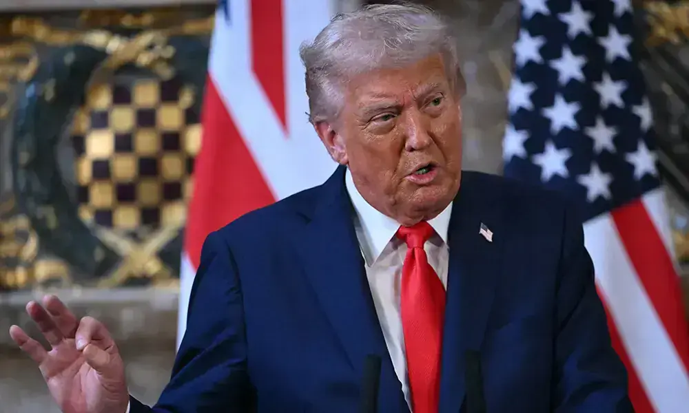 Trump reinstates US blockade of Strait of Hormuz after Iran attacks Trump reinstates US blockade of Strait of Hormuz after Iran attacks