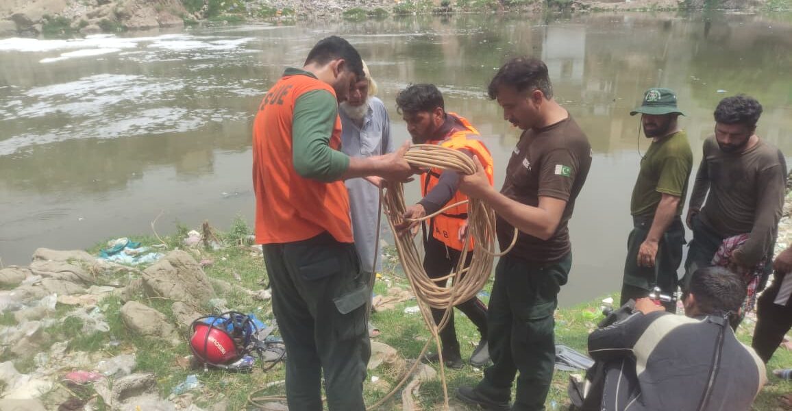 Father dies saving son in Nullah Leh incident Father dies saving son in Nullah Leh incident