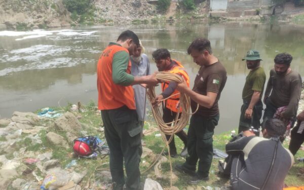 Father dies saving son in Nullah Leh incident Father dies saving son in Nullah Leh incident
