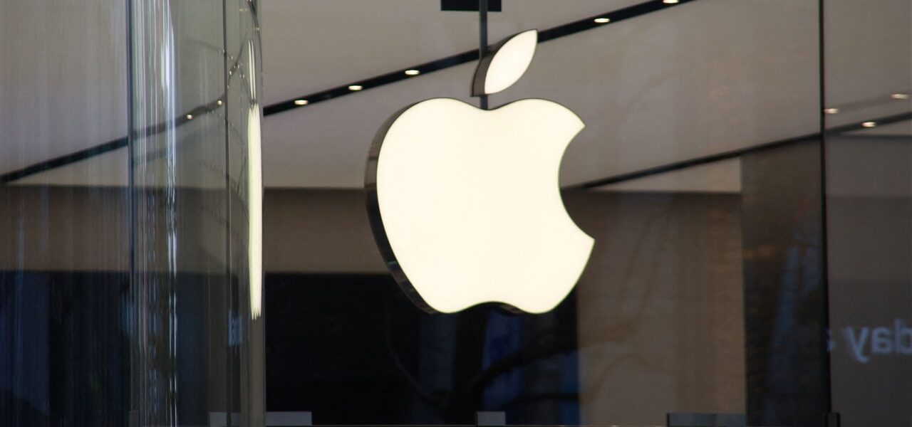 Apple speeds up AI chip development for Macs Apple speeds up AI chip development for Macs