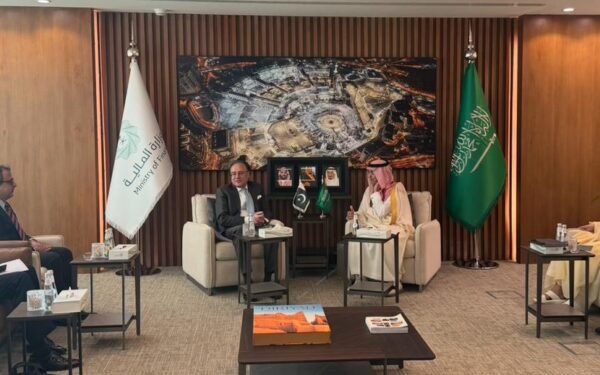 Pakistan and Saudi Arabia to Boost Economic and Energy Ties Pakistan and Saudi Arabia to Boost Economic and Energy Ties