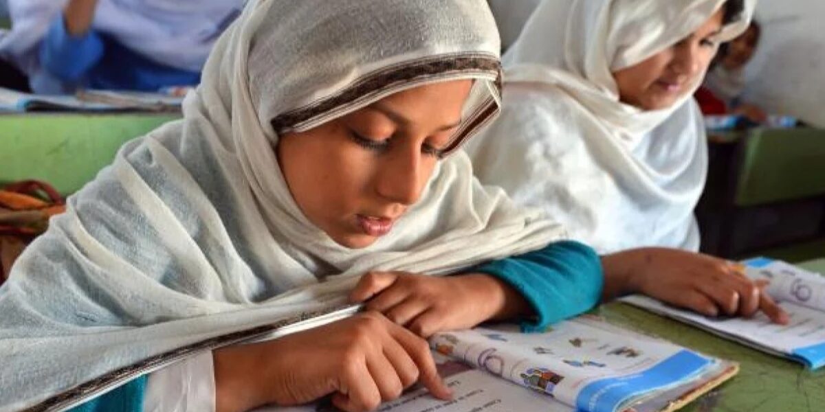 Punjab Struggles to Launch AI Education Due to Lack of Infrastructure Punjab Struggles to Launch AI Education Due to Lack of Infrastructure