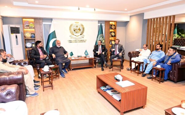 Moti Bazaar traders meet RCCI leadership to discuss tax and trade issues